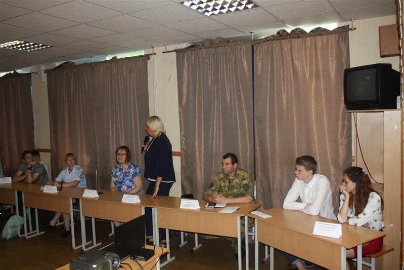 Офицер Росгвардии принял участие в круглом столе «Моя профессия – юрист» в Иваново
