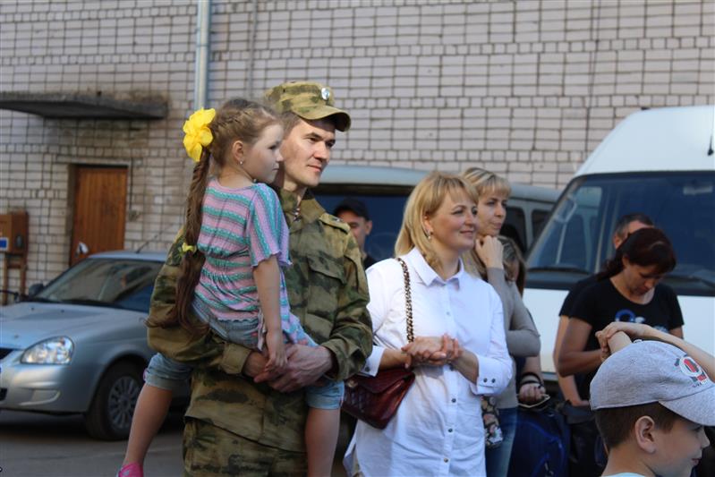 Дети вологодских росгвардейцев побывали на экскурсии в ОМОН