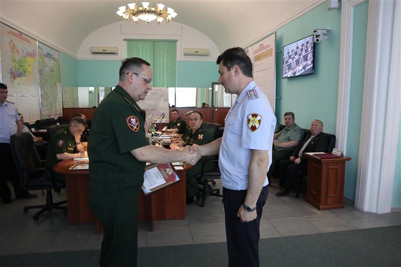 В Северо-Западном округе Росгвардии подвели полугодовые итоги служебно-боевой деятельности