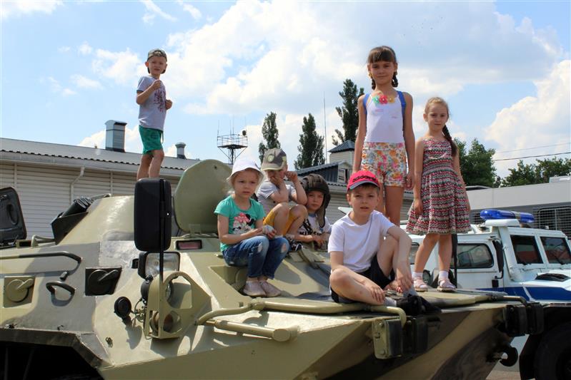 Мероприятия акции «Росгвардия. На страже детства» прошли в Оренбурге