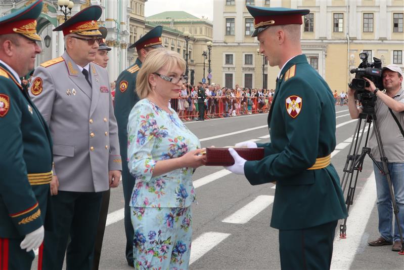 В Санкт-Петербурге состоялся выпуск офицеров Росгвардии (видео)
