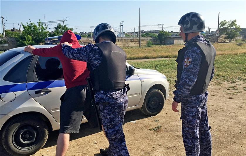 Крымские росгвардейцы задержали подозреваемого в совершении серии имущественных преступлений