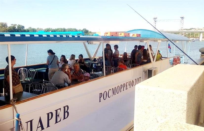 Семьи павших воинов правопорядка из Ростова-на-Дону побывали в благотворительном речном круизе