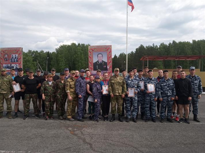 Военнослужащие и сотрудники подразделений Управления Росгвардии по Свердловской области отмечают День России спортивными состязаниями