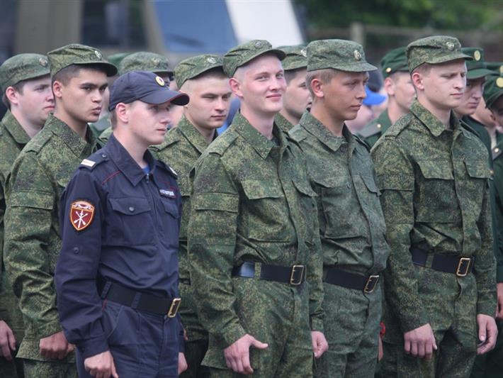 Призывники из Алтайского края отправились служить в войска национальной гвардии