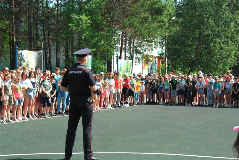 В детском оздоровительном лагере в Красноярском крае состоялась акция Росгвардии «Прокачай лето!»