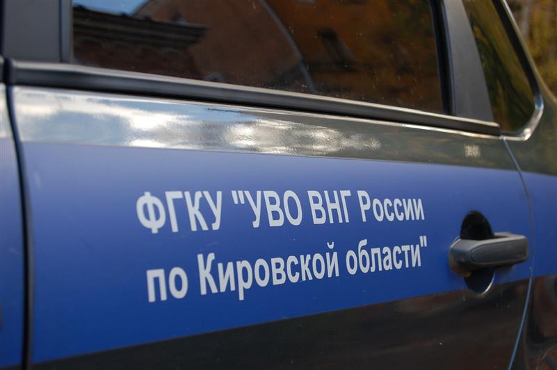 Кировские росгвардейцы задержали подозреваемого в краже денег с чужой банковской карты
