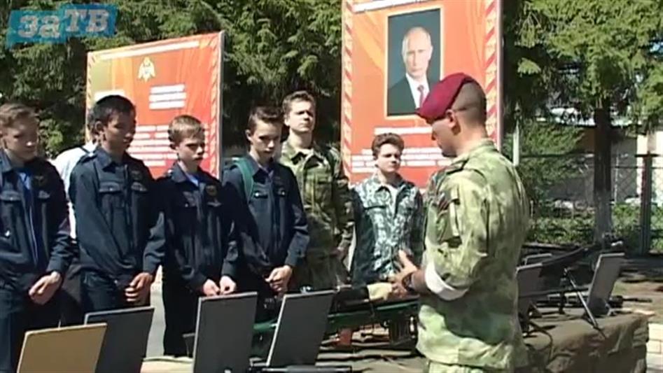 Военные сборы школьников прошли в воинской части Росгвардии в Заречном