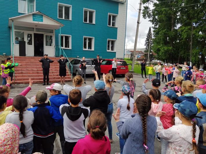 Мероприятия для детей в рамках акции «Прокачай лето» провели сотрудники вневедомственной охраны в Новосибирской области 