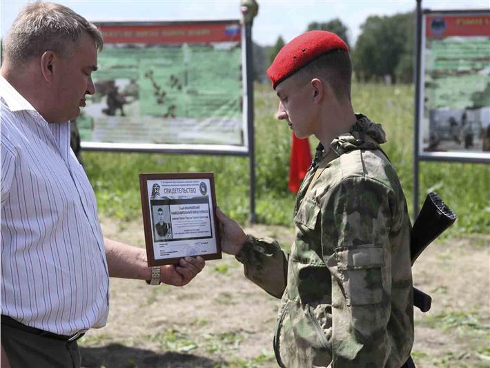 В Кузбассе на базе подшефной патриотической организации Росгвардии открыт юнармейский разведвзвод имени Героя России Сергея Цветкова