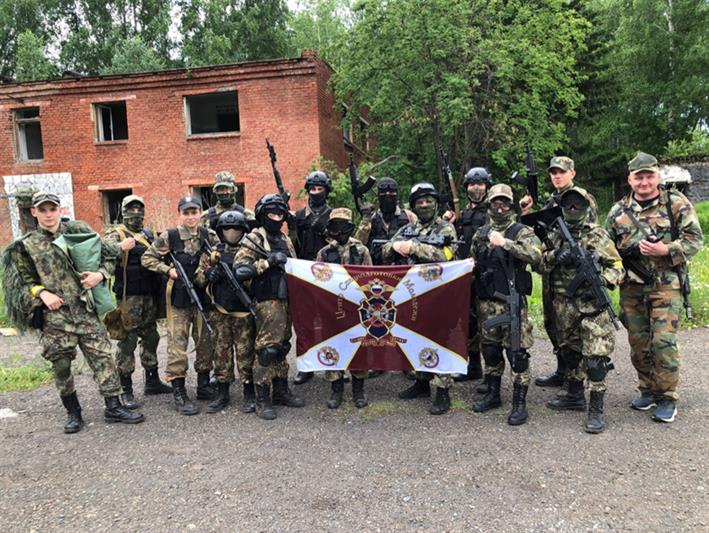  В Кузбассе подготовку подшефных Росгвардии отметили опытные страйкболисты 