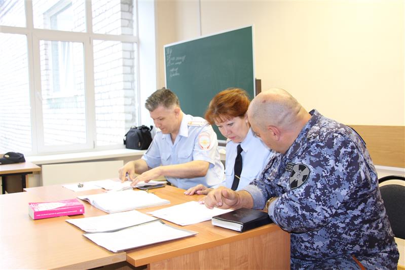 Тверские росгвардейцы завершили обучение в филиале Московского университета МВД