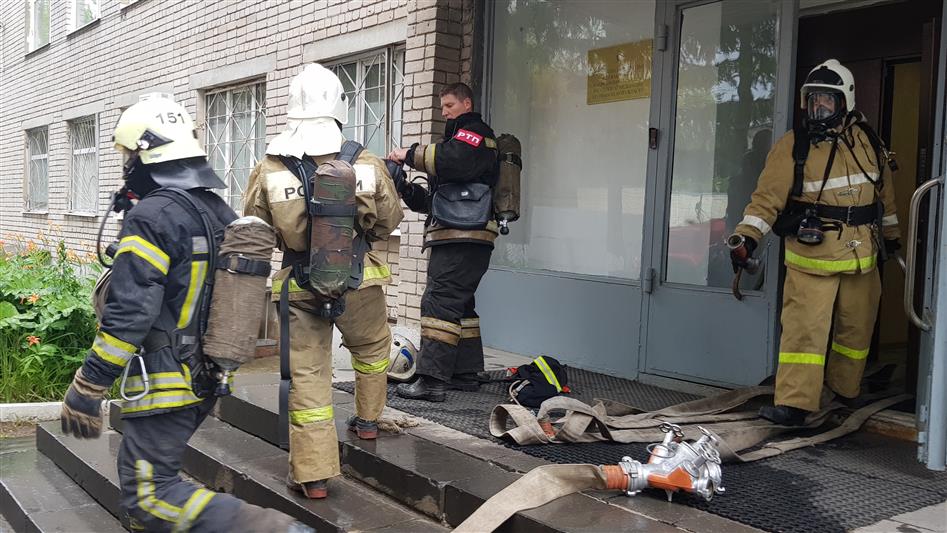 В Иванове сотрудники Росгвардии и МЧС провели совместные пожарно-тактические учения