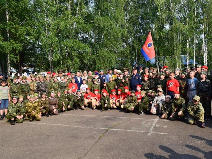В рамках всероссийской акции «Каникулы с Росгвардией» спецназовцы встретились со школьниками в Кузбассе