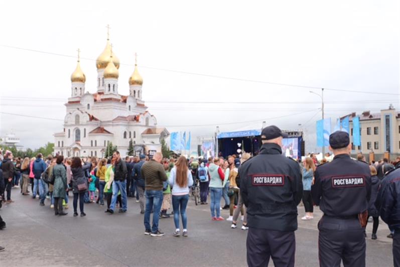 Росгвардейцы обеспечили правопорядок во время проведения праздничных мероприятий, посвященных Дню города Архангельска