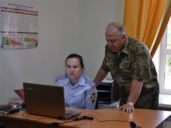 Командующий Сибирским округом Росгвардии проинспектировал управление ведомства в Омской области