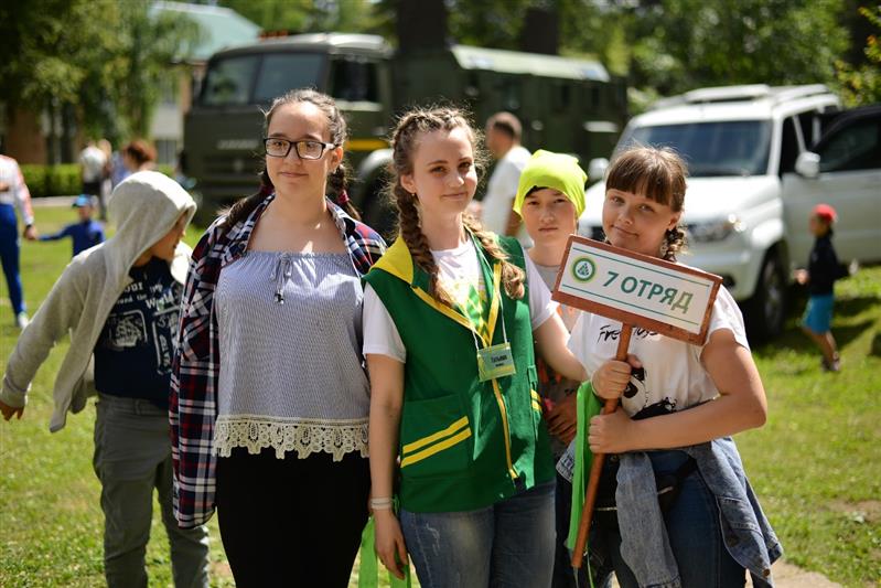 В Удмуртии росгвардейцы поздравили детей с днем рождения лагеря «Дзержинец»