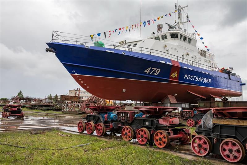 «Грачонок» спущен на воду