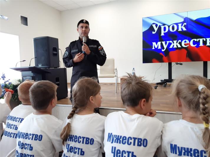 В Вологодской области продолжается всероссийская акция «Каникулы с Росгвардией»