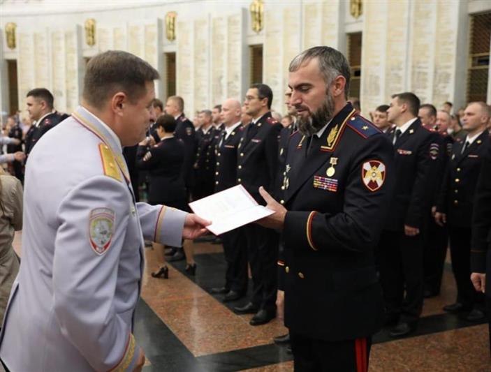 Начальник Управления Росгвардии по Чеченской Республике с отличием окончил Академию управления МВД России