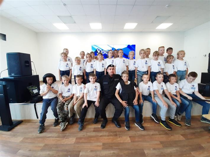 В Вологодской области продолжается всероссийская акция «Каникулы с Росгвардией»
