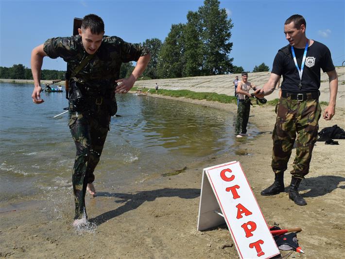 В Иркутской области состоялся чемпионат по военно-прикладному спорту среди подразделений Росгвардии, посвященный 100-летию со дня рождения Михаила Калашникова (видео)