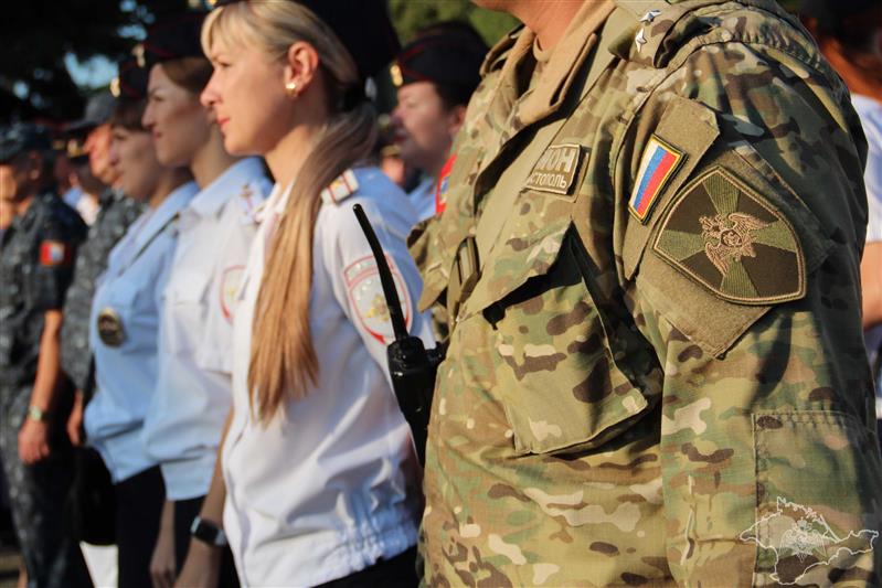 Крымские росгвардейцы обеспечили правопорядок во время проведения парада и праздничных мероприятий, посвященных Дню ВМФ России