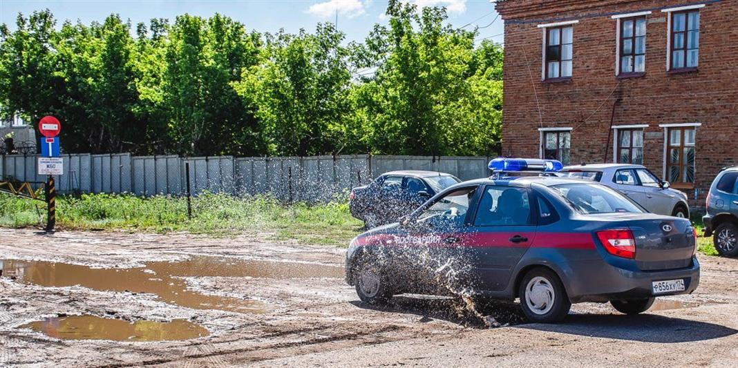 На Южном Урале сотрудники вневедомственной охраны приняли участие в учении  по ликвидации техногенной аварии и защите от проникновения посторонних на стратегический объект