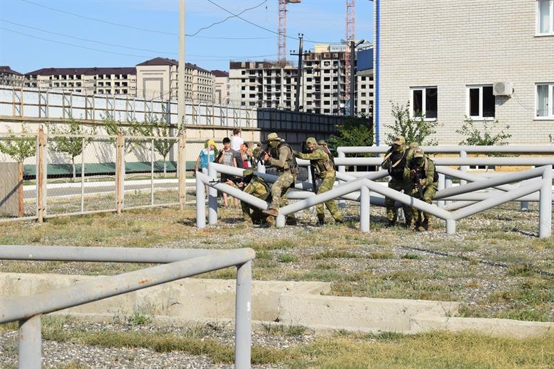В Дагестане продолжается акция «Каникулы с Росгвардией»
