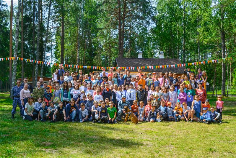 В Новгородской области продолжается всероссийская акция «Каникулы с Росгвардией»