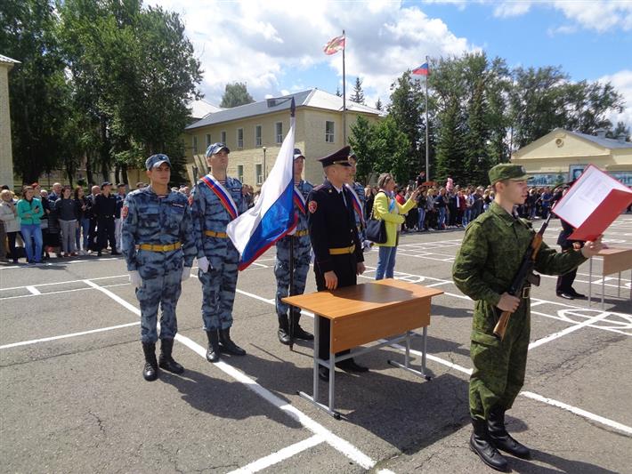 Московское соединение по охране общественного порядка Центрального округа Росгвардии пополнилось новобранцами (фото, видео)