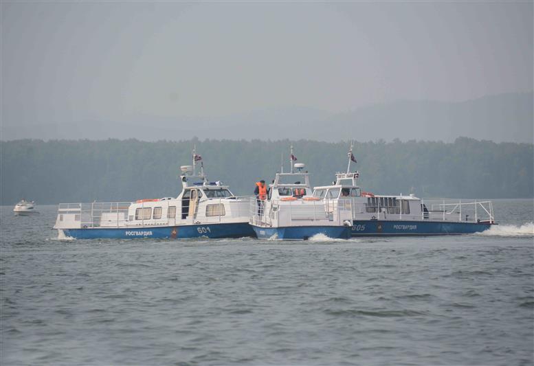 Моряки Уральского округа Росгвардии отметили день Военно-морского флота