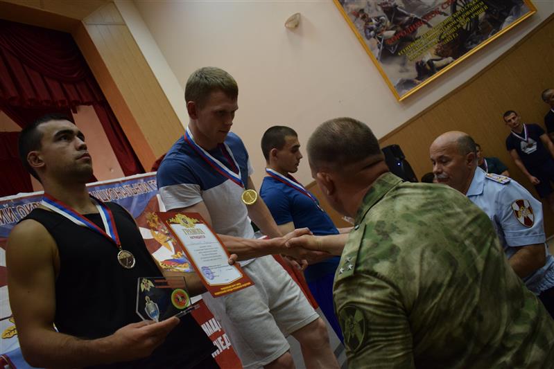 В Казани определились чемпионы Приволжского округа Росгвардии по комплексному единоборству (фото)