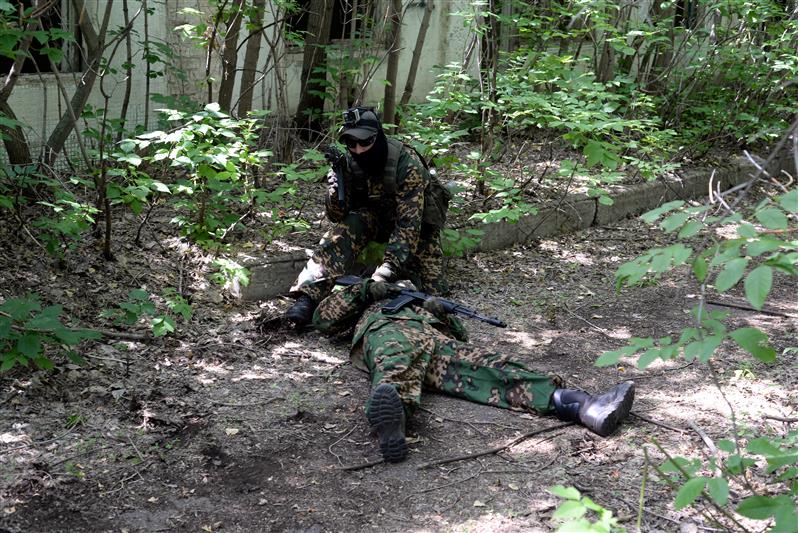 В рамках акции Росгвардии оренбургские блогеры попробовали себя в роли военных корреспондентов (фото)