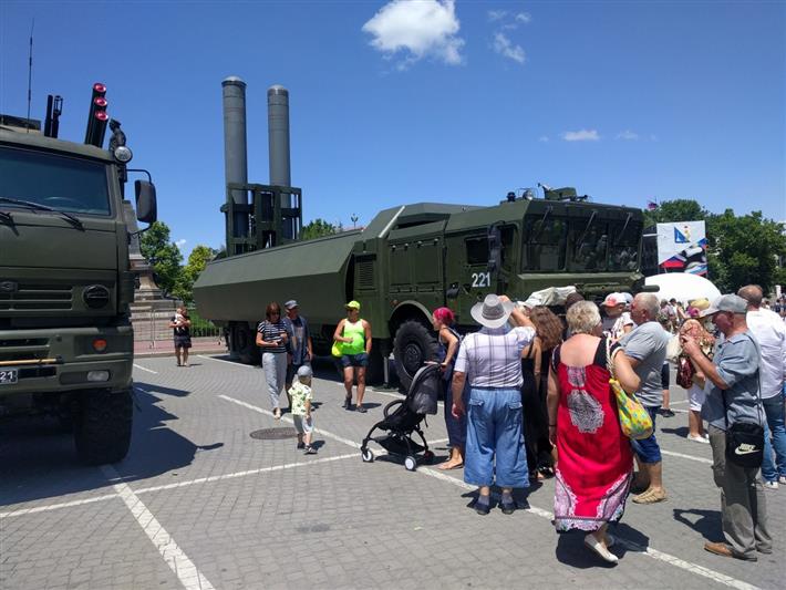 Росгвардейцы Крыма приняли участие в Международном военно-техническом форуме «Армия-2019» (фото)