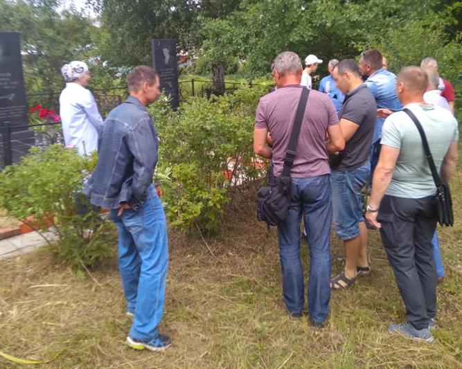 Сотрудники СОБР Управления Росгвардии по Республике Татарстан почтили память боевого товарища Камиля Салихова
