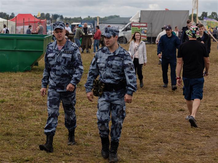 Росгвардия выполнила задачи по охране правопорядка во время рок-фестиваля «Нашествие-2019» (фото)