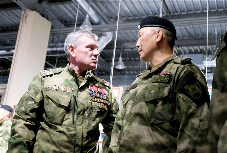 В Якутии в историческом парке «Россия-Моя История» открылась фотовыставка, посвященная Герою России Александру Рыжикову