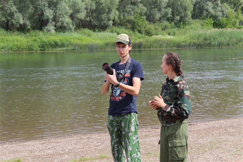 В рамках акции Росгвардии оренбургские блогеры попробовали себя в роли военных корреспондентов (фото)