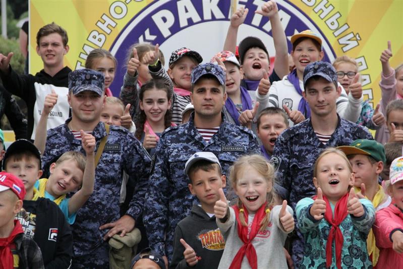 Тематическое мероприятие проведено росгвардейцами в детском лагере «Ракета» в Московской области