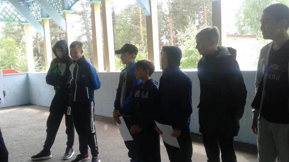 Ветеран челябинского СОБР организовал турнир по стрельбе из страйкбольного автомата среди школьников, посвященный 100-летию со дня рождения М.Т. Калашникова
