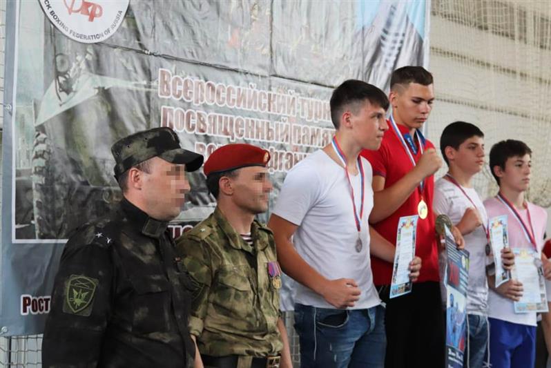 Донские росгвардейцы приняли участие в проведении детско-юношеского турнира по кикбоксингу памяти погибшего спецназовца