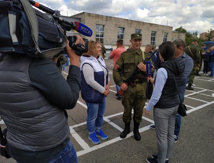 Московское соединение по охране общественного порядка Центрального округа Росгвардии пополнилось новобранцами (фото, видео)