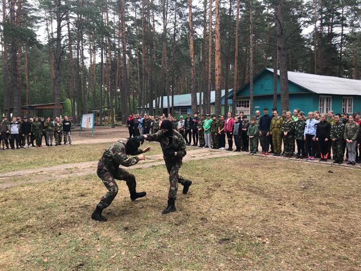 Во всероссийской акции «Безопасность детства - 2019» участвуют росгвардейцы  из Пскова