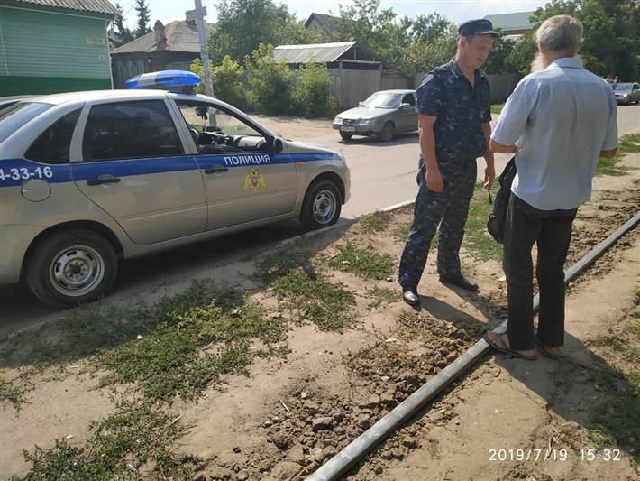 Сотрудники Росгвардии помогли заблудившемуся пожилому саратовцу вернуться домой 