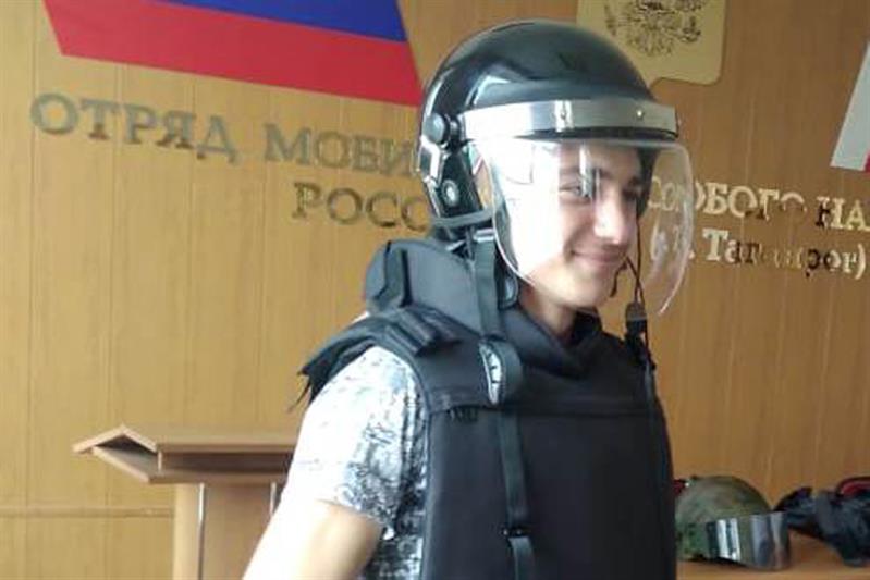 Сотрудники таганрогского ОМОН вместе с юнармейцами присоединились к акции «Каникулы с Росгвардией» 