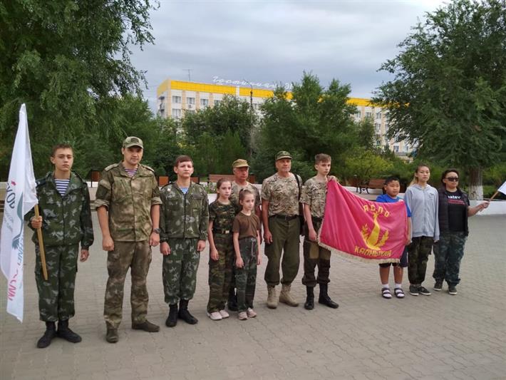 Росгвардеец из Калмыкии присоединился к автопробегу «Долгие версты войны»