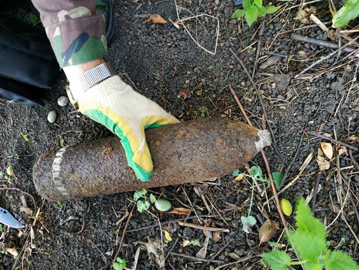 Взрывотехники саратовского ОМОН обследовали найденный гражданином боеприпас времен Первой мировой войны 