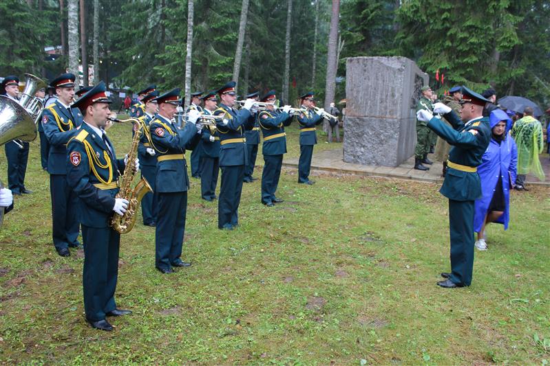 Псковские росгвардейцы приняли участие в юбилейной памятной встрече представителей ветеранских объединений из России, Латвии и Белоруссии