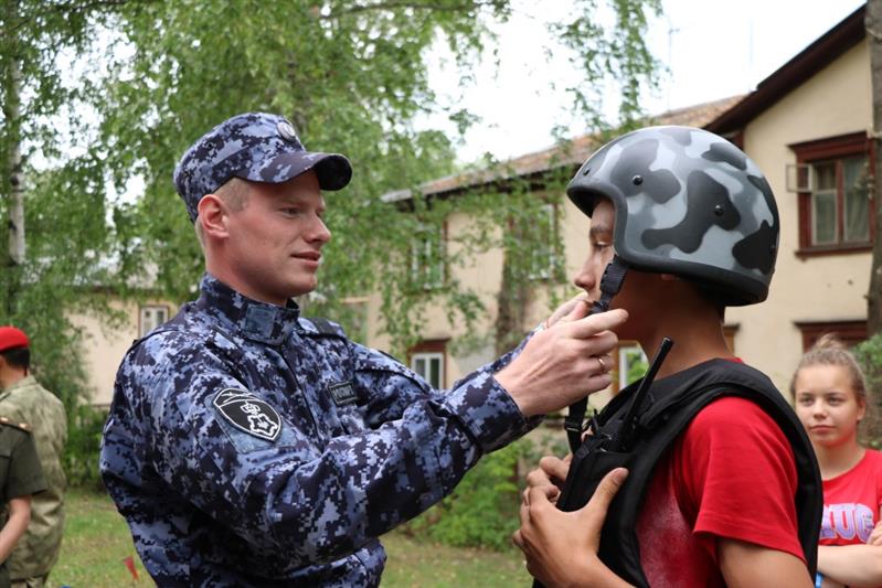 В Екатеринбурге проведены мероприятия всероссийской акции «Каникулы с Росгвардией» (фото, видео)